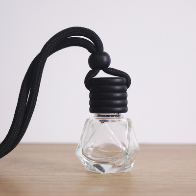 acheter Bouteille suspendue de parfum de voiture en forme de diamant vide 8 ml avec couvercle noir online manufacture